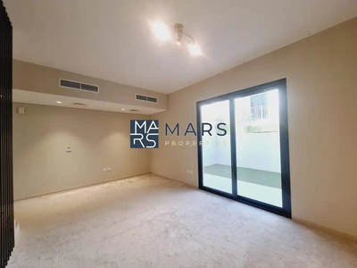 Spacious 2 Bedrooms Townhouse. Enjoy a forested community living featuring woodland jogging trails -1