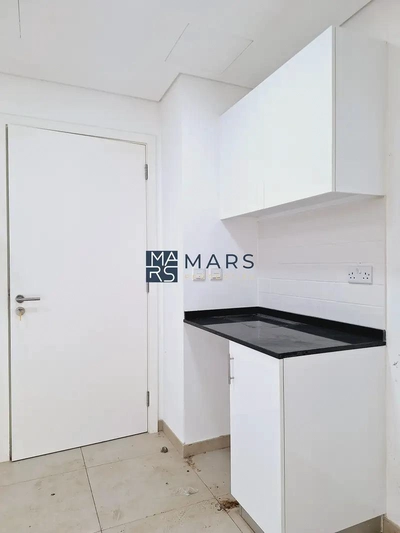 Spacious 2 Bedrooms Townhouse. Enjoy a forested community living featuring woodland jogging trails -7