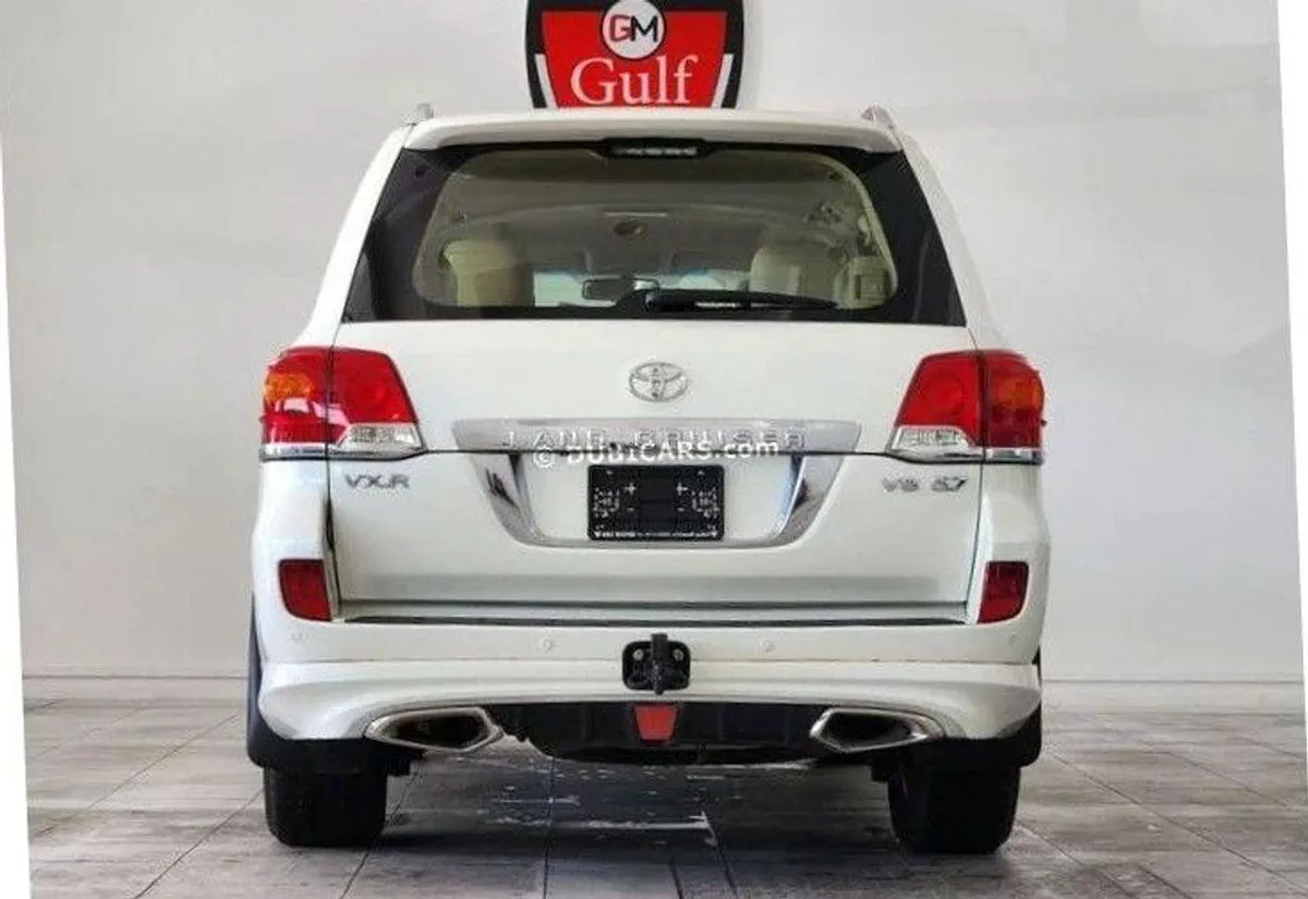 Toyota Land Cruiser VXR V8 5.7-8CYL FULL OPTION EXCELLENT CONDITION-4-0
