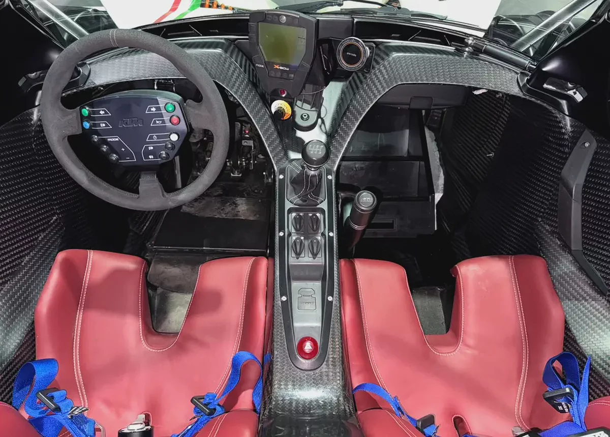 The Ultimate Drivers Machine | Rare unit | No Roof | No Compromise | Pure Adrenaline.-16-16