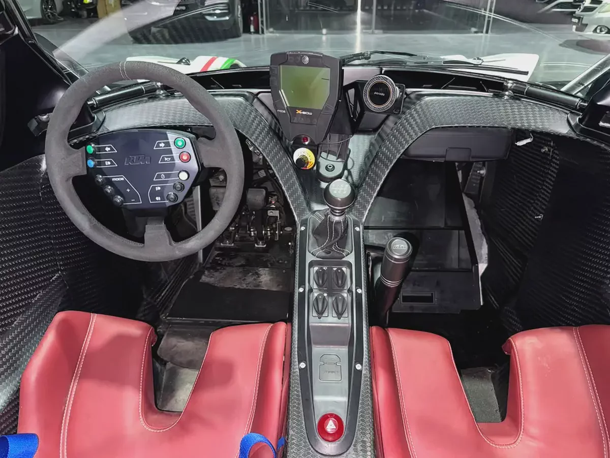 The Ultimate Drivers Machine | Rare unit | No Roof | No Compromise | Pure Adrenaline.-18-18