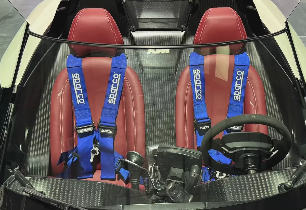 The Ultimate Drivers Machine | Rare unit | No Roof | No Compromise | Pure Adrenaline.-19-19