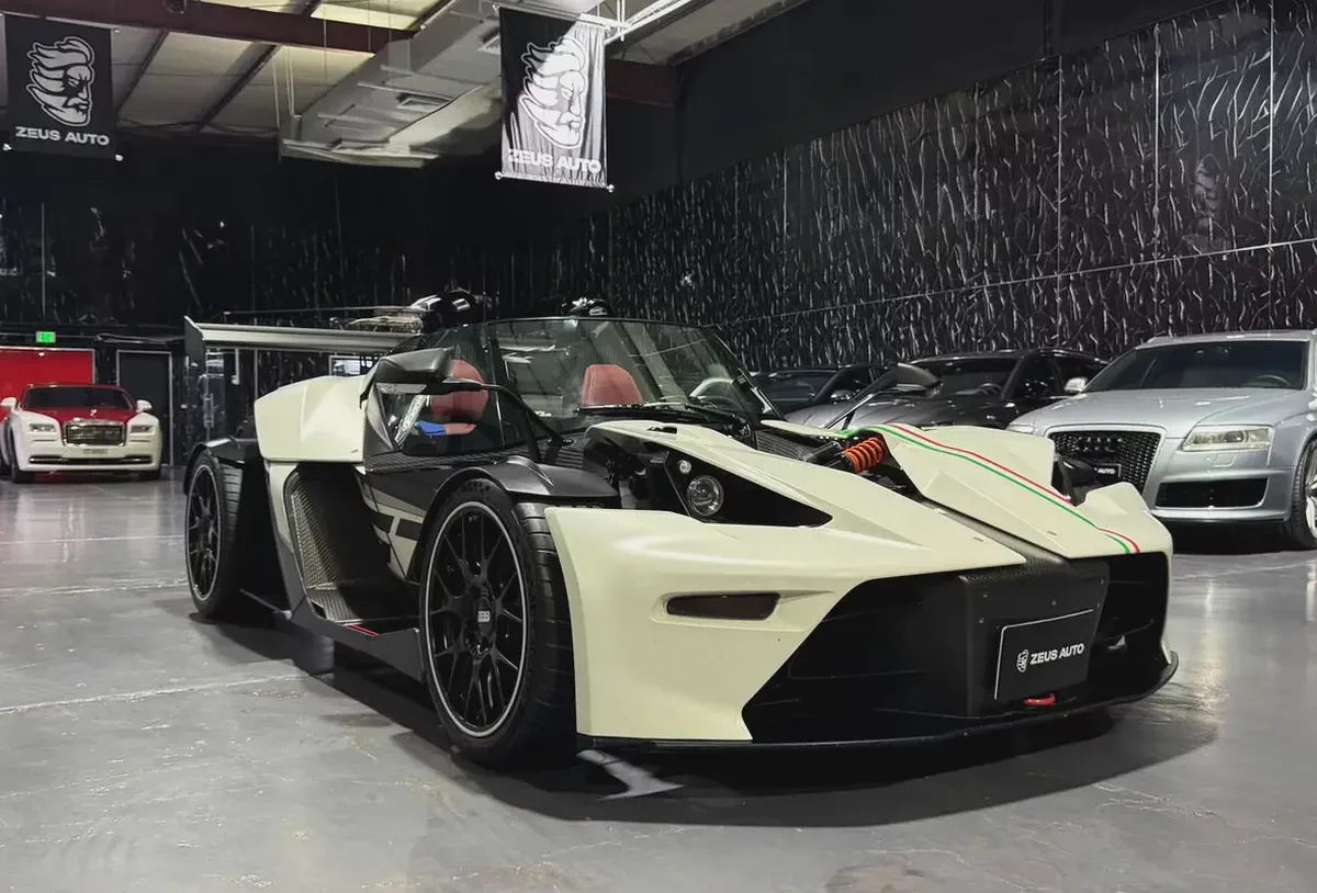 The Ultimate Drivers Machine | Rare unit | No Roof | No Compromise | Pure Adrenaline.-2-2