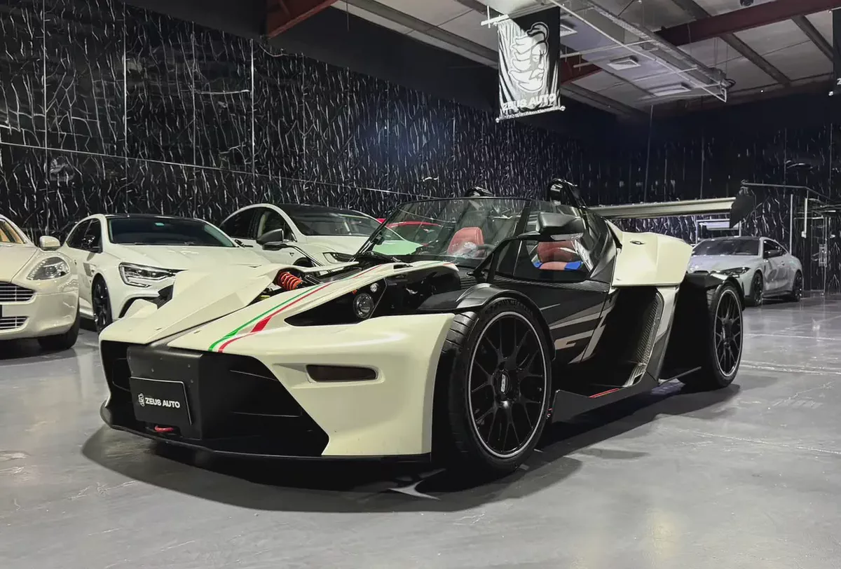 The Ultimate Drivers Machine | Rare unit | No Roof | No Compromise | Pure Adrenaline.-3-3