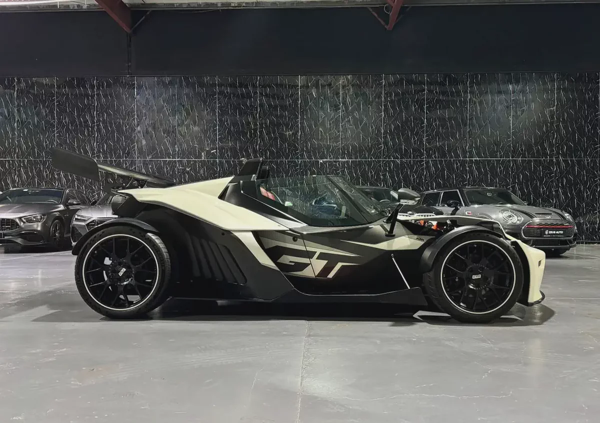 The Ultimate Drivers Machine | Rare unit | No Roof | No Compromise | Pure Adrenaline.-5-5