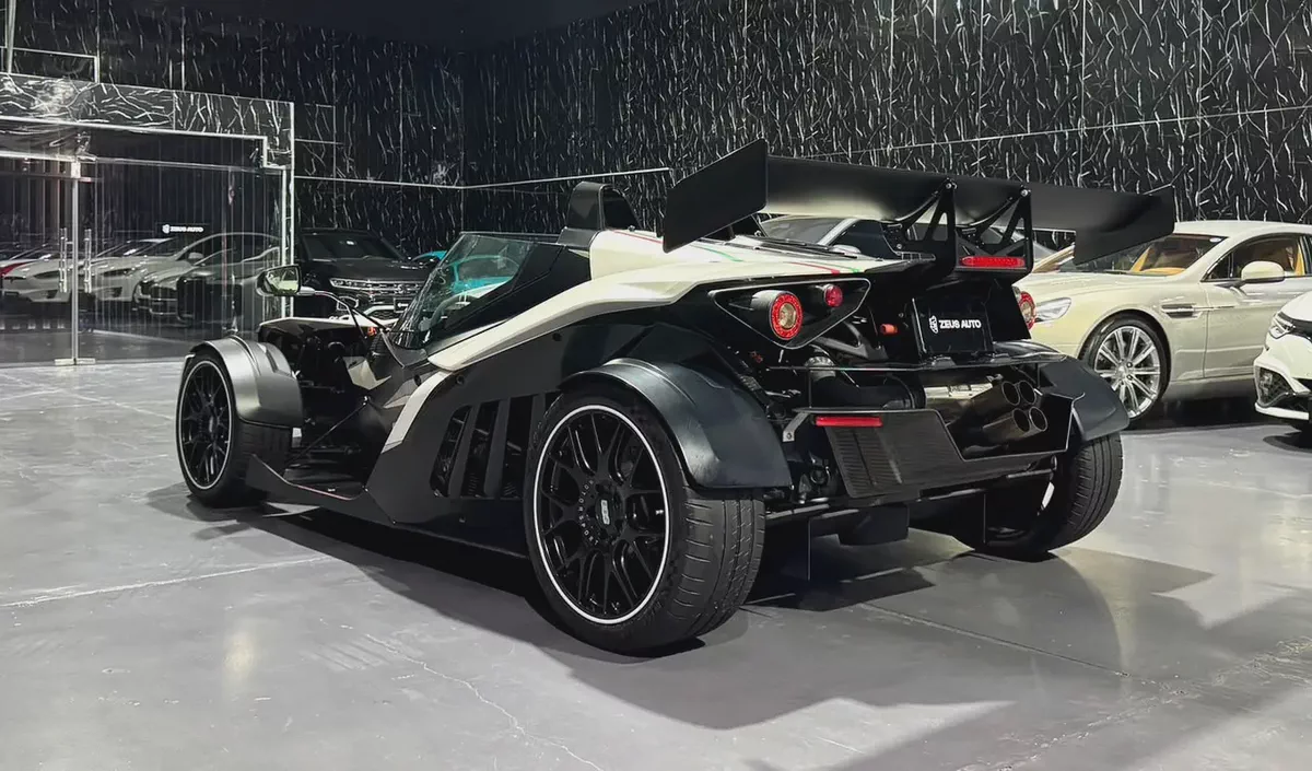 The Ultimate Drivers Machine | Rare unit | No Roof | No Compromise | Pure Adrenaline.-6-6