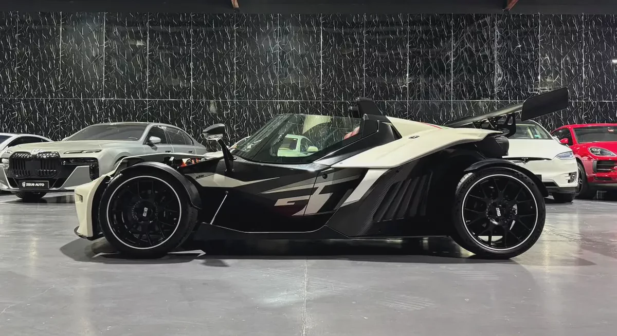 The Ultimate Drivers Machine | Rare unit | No Roof | No Compromise | Pure Adrenaline.-8-8