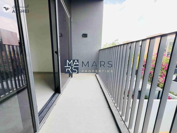 4badroom villa available for rent in Masaar
