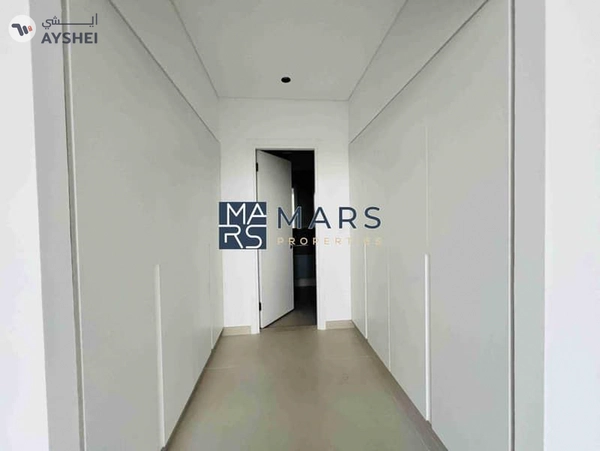 4badroom villa available for rent in Masaar