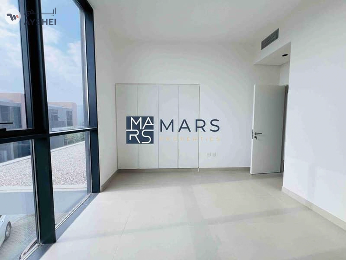 4badroom villa available for rent in Masaar-23-23