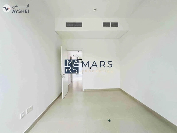 4badroom villa available for rent in Masaar