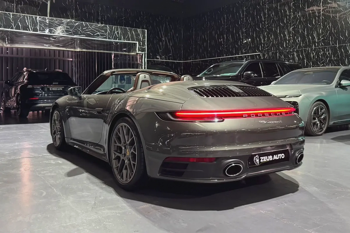 Porsche 911 Carrera S 2020 |GCC specs | AL Naboodah Warranty 2026 | Al Naboodah Full Service History-4-4