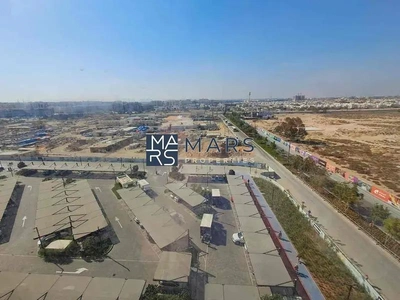 Brand New | Spacious | Open View |-10