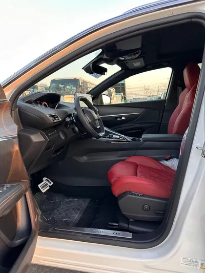 New Peugeot 5008-2