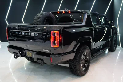GMC Hummer EV Pickup-12