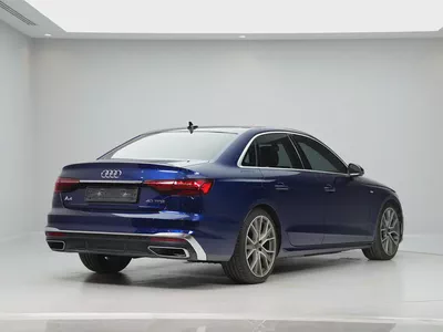 Audi A4 40 TFSI S-Line | GCC Specs | Low Mileage-5