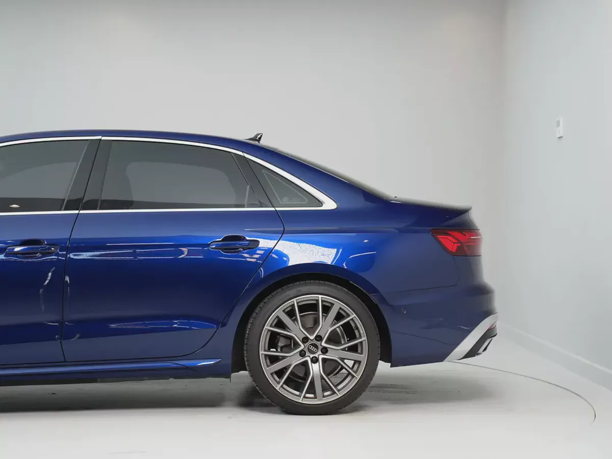 Audi A4 40 TFSI S-Line | GCC Specs | Low Mileage-4-4