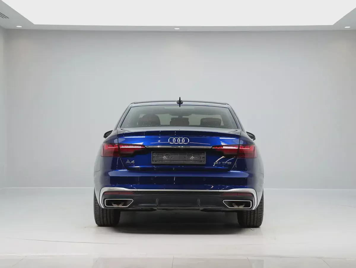 Audi A4 40 TFSI S-Line | GCC Specs | Low Mileage-6-6