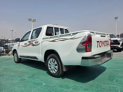 TOYOTA HILUX 4X2 DC MANUAL-8