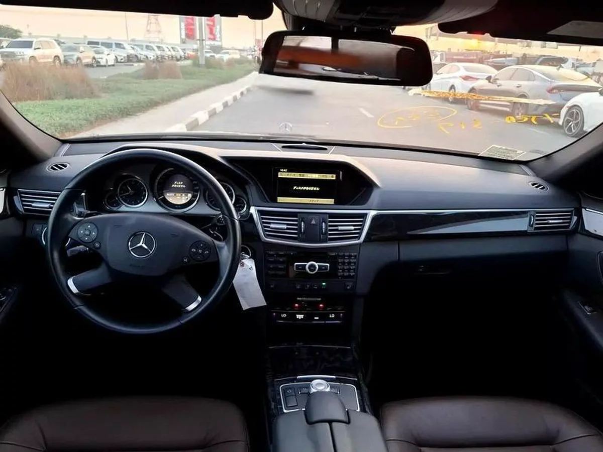 Mercedes Benz E350 2012-1-1