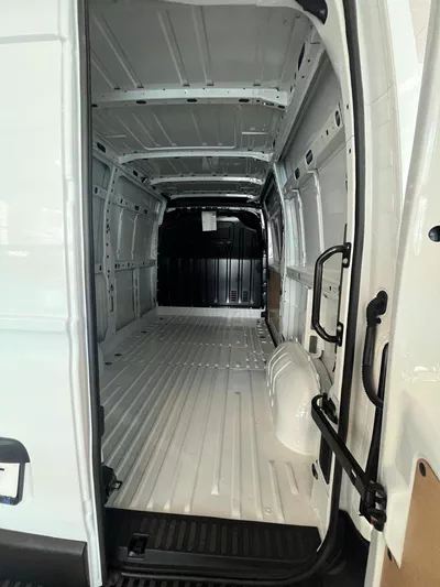 Renault Master NEW MASTER L4H3 2.3T Panel Van (L2H2)-4