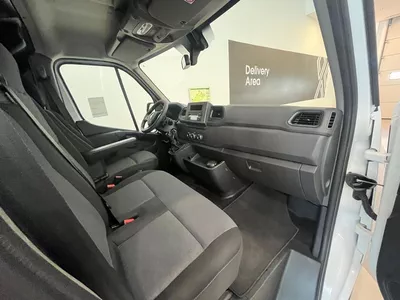 Renault Master NEW MASTER L4H3 2.3T Panel Van (L2H2)-6