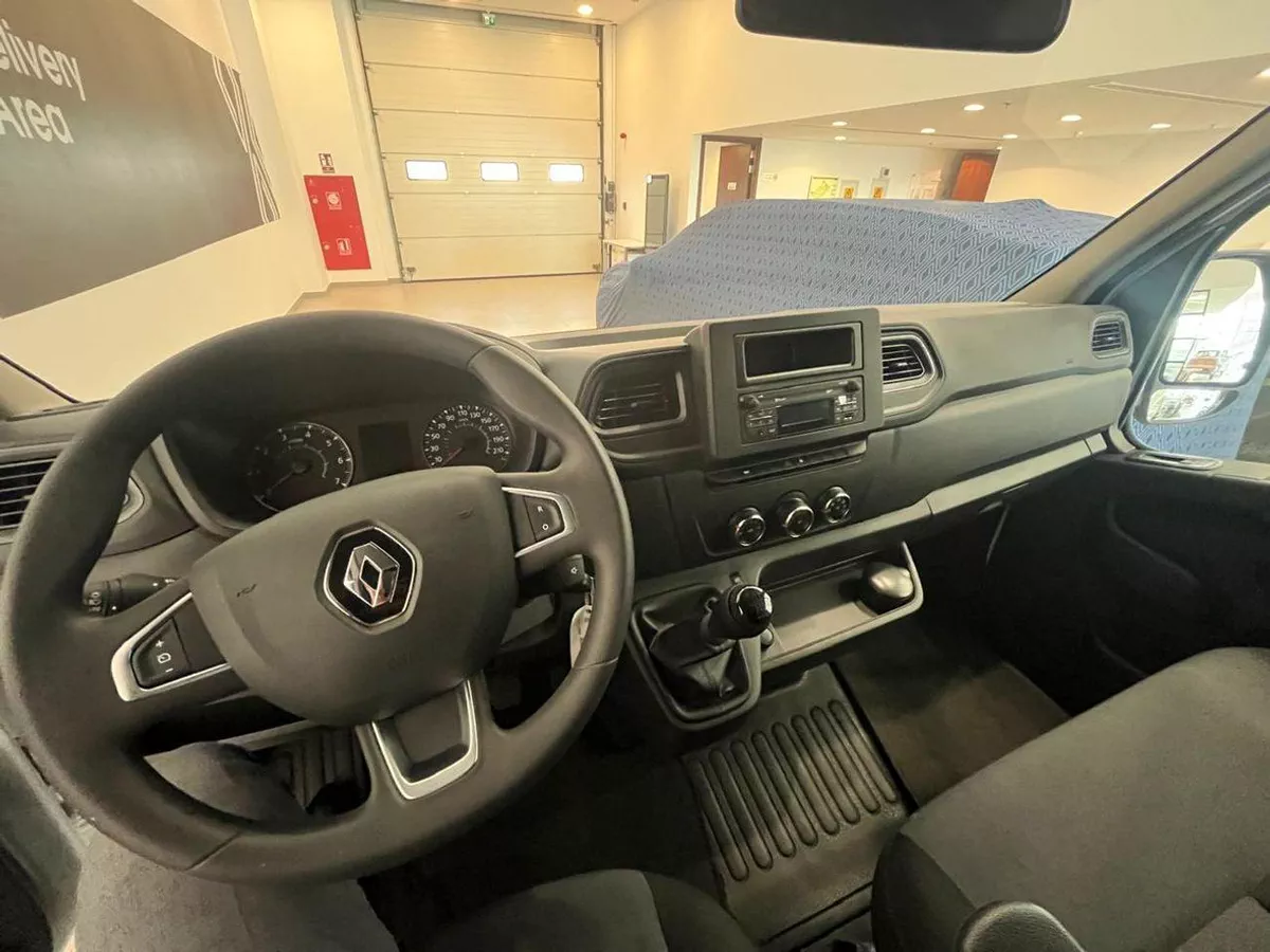 Renault Master NEW MASTER L4H3 2.3T Panel Van (L2H2)-5-0