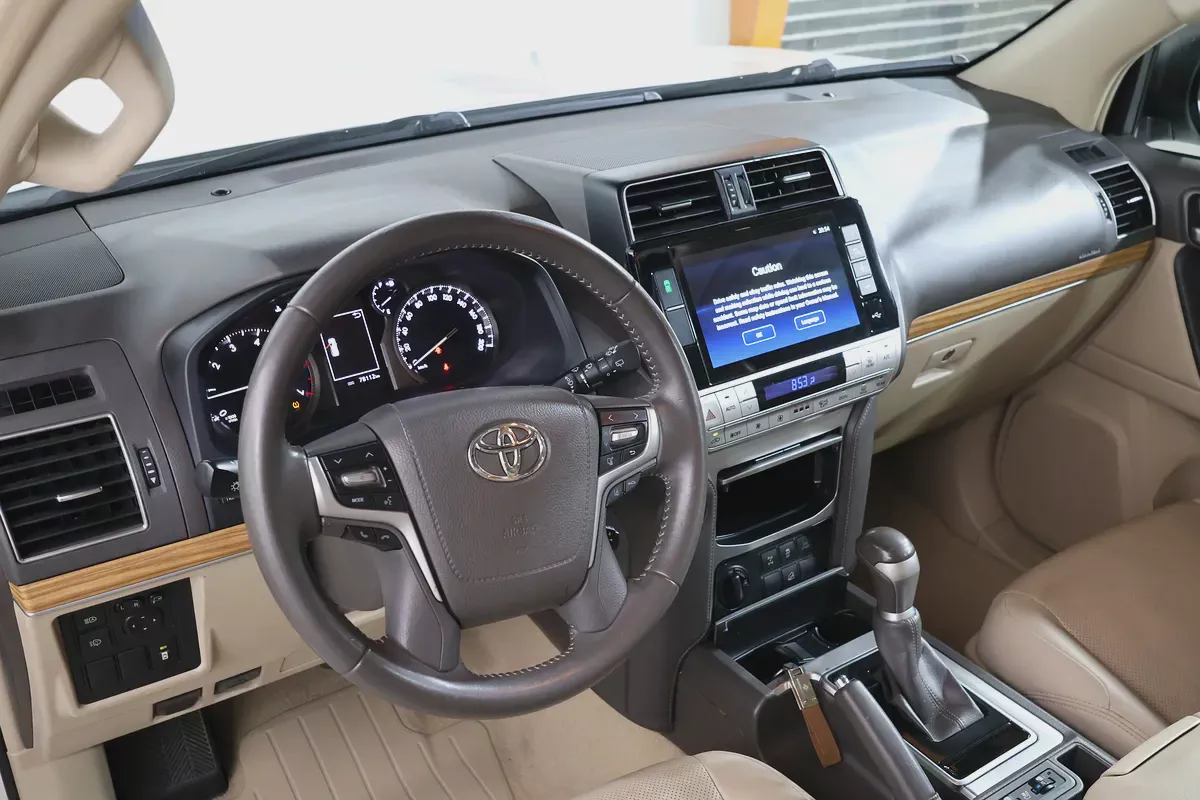 Toyota Prado adventure I 2022 I GCC Specs I FULL SERVICE HISTORY BY ALFUTTAIM I  ACCIDENTS FREE-9-9