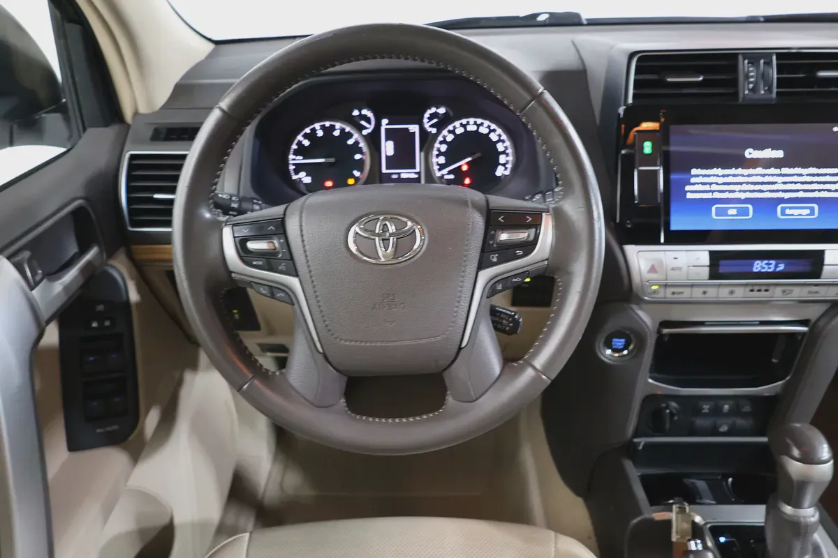 Toyota Prado adventure I 2022 I GCC Specs I FULL SERVICE HISTORY BY ALFUTTAIM I  ACCIDENTS FREE-11-11