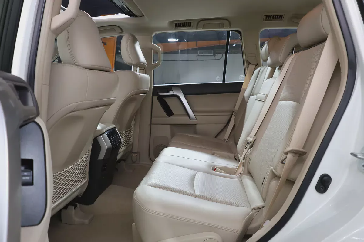 Toyota Prado adventure I 2022 I GCC Specs I FULL SERVICE HISTORY BY ALFUTTAIM I  ACCIDENTS FREE-12-12