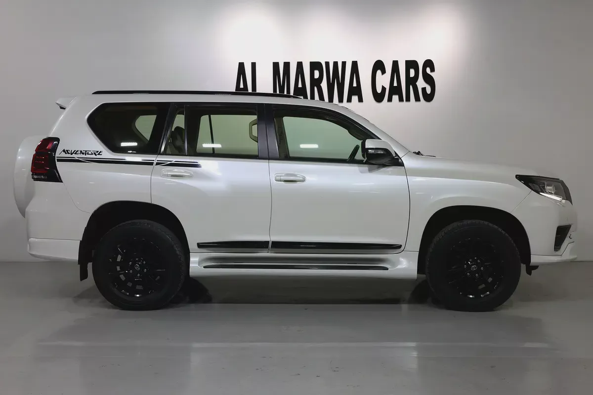 Toyota Prado adventure I 2022 I GCC Specs I FULL SERVICE HISTORY BY ALFUTTAIM I  ACCIDENTS FREE-4-4