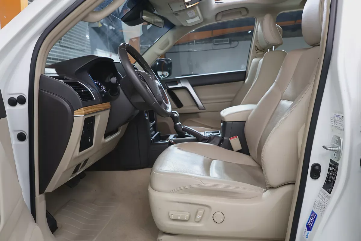 Toyota Prado adventure I 2022 I GCC Specs I FULL SERVICE HISTORY BY ALFUTTAIM I  ACCIDENTS FREE-8-8