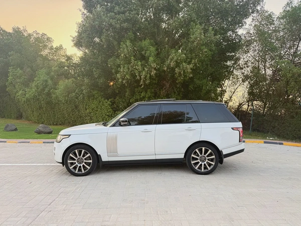 Land Rover Range Rover Supercharged 2013 GCC Specs