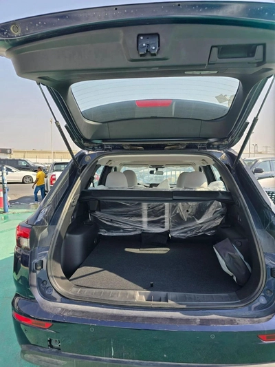 MITSUBISHI OUTLANDER M-LINE-6