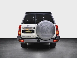 NISSAN PATROL SUPER SAFARI GCC SHORT WHEELBASE - Excellent Condition