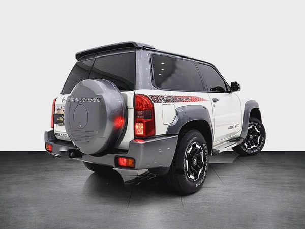 NISSAN PATROL SUPER SAFARI GCC SHORT WHEELBASE - Excellent Condition