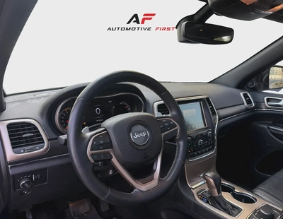 2017 Jeep Grand Cherokee Limited 5.7L V8 | GCC Specs | Excellent Condition-4