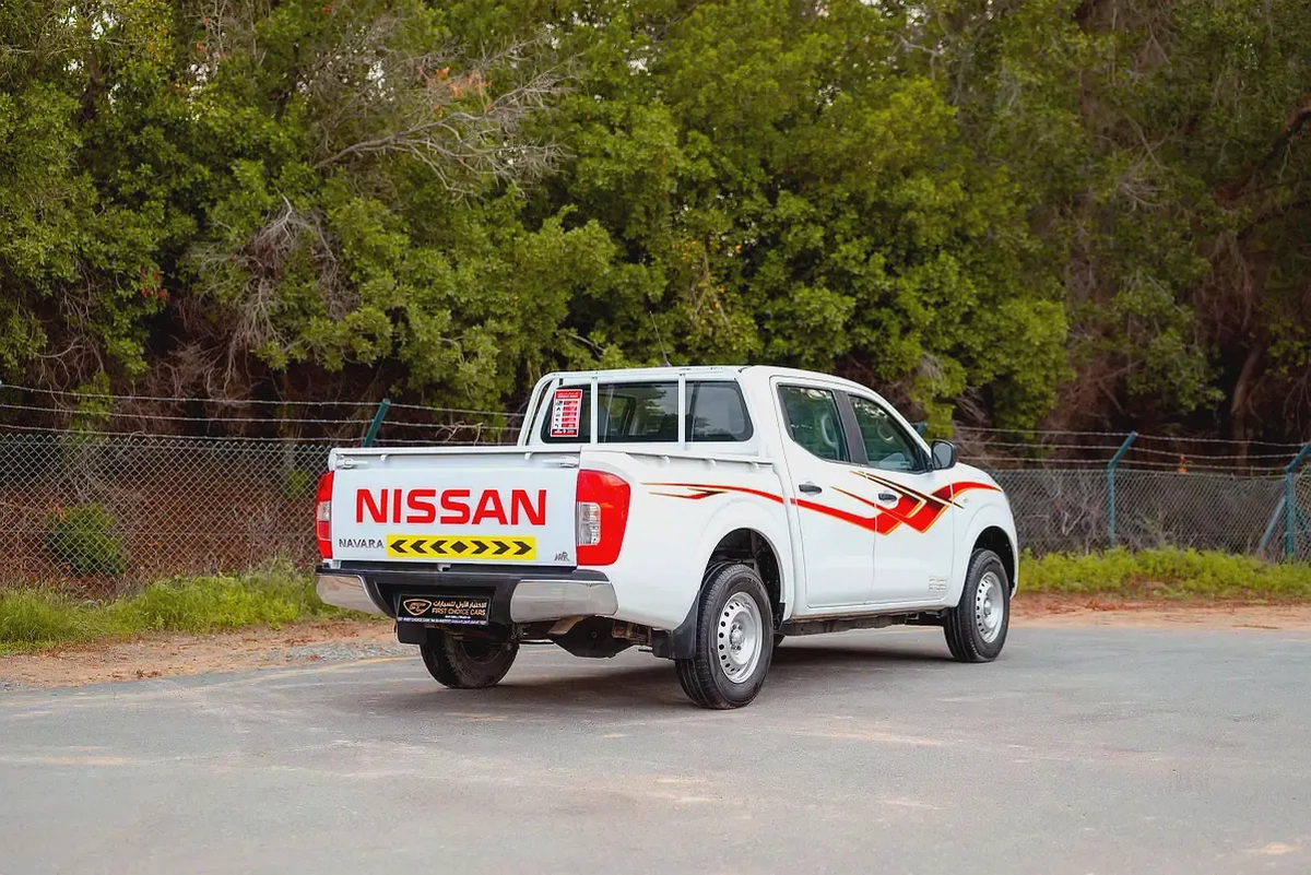 Navara | Double Cabin SE 4X2 | Manual | GCC Specs | Ref#N78461-2-2