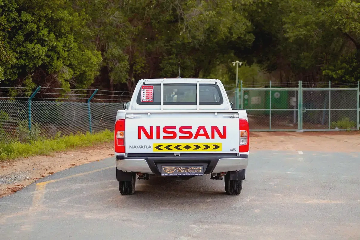 Navara | Double Cabin SE 4X2 | Manual | GCC Specs | Ref#N78461-5-5