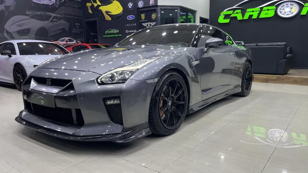 Nissan GT-R PREMIUM Nissan GT-R 2017 GCC SPEC-4-0