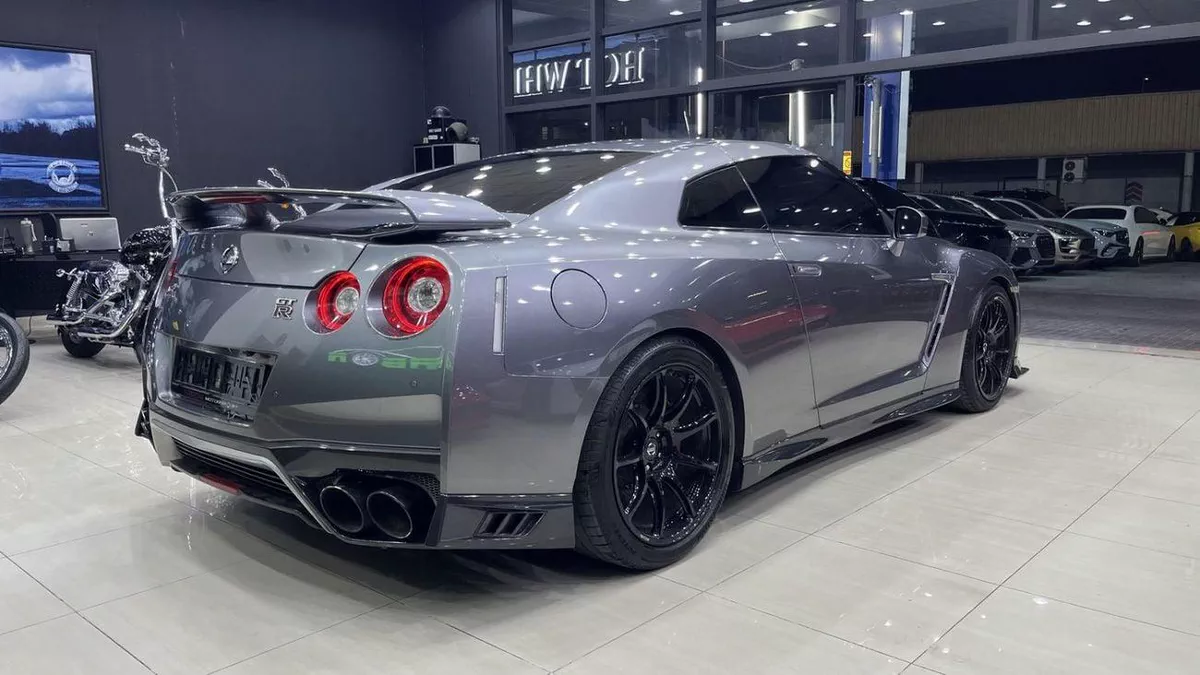 Nissan GT-R PREMIUM Nissan GT-R 2017 GCC SPEC-7-0
