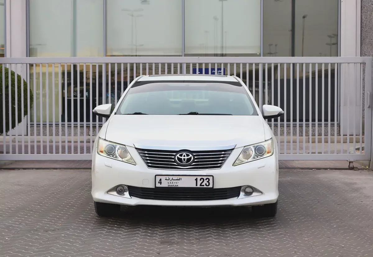 Toyota Aurion Limited 2014 GCC Specs - Well Maintained-2-2