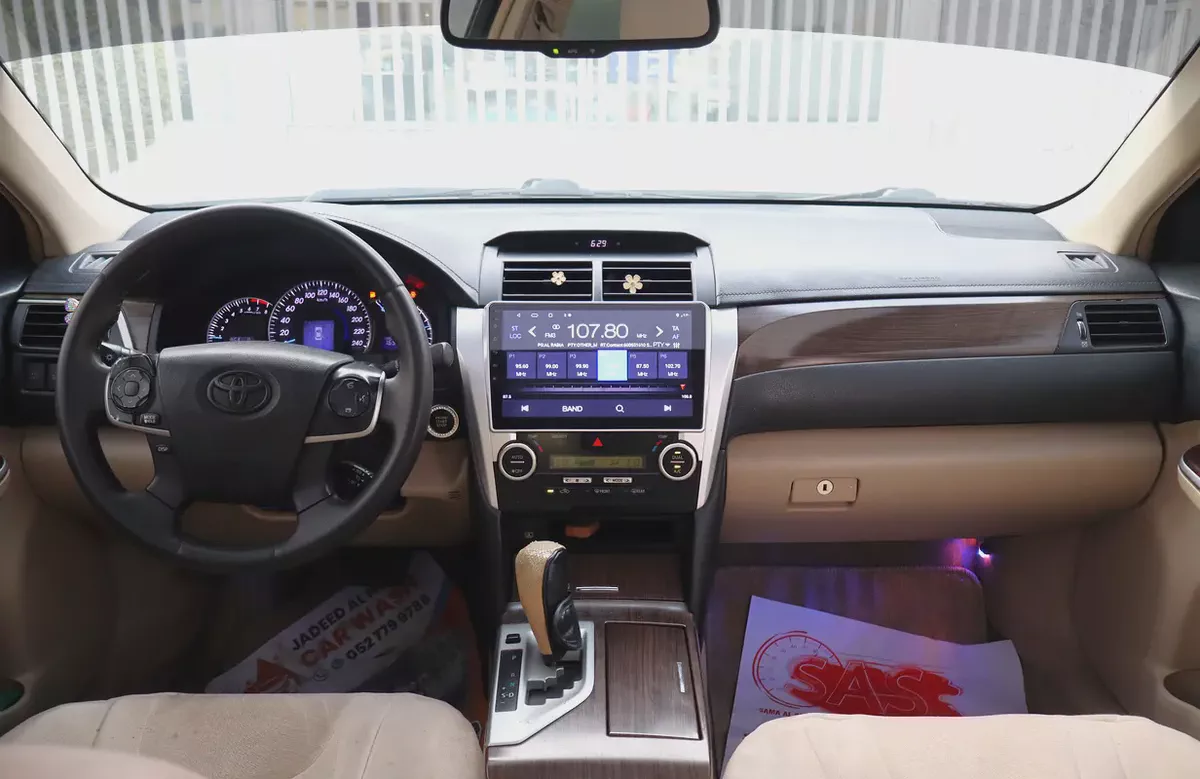 Toyota Aurion Limited 2014 GCC Specs - Well Maintained-6-6