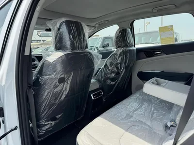 Kia Sportage SX 2.0L HEV Chinese Specs 2025 Export Price @ 88,500 AED-8