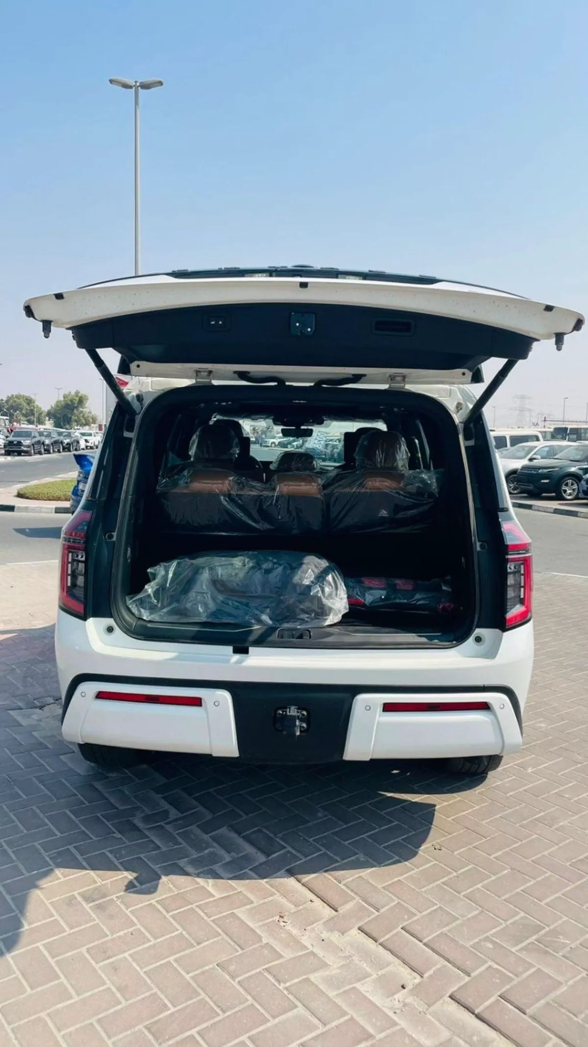 Nissan Patrol LE Platinum City 3.5L-8-0