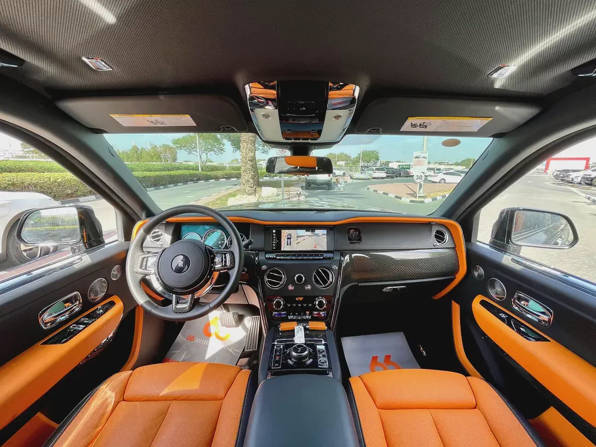2023 Rolls-Royce Cullinan Black Badge-11-11