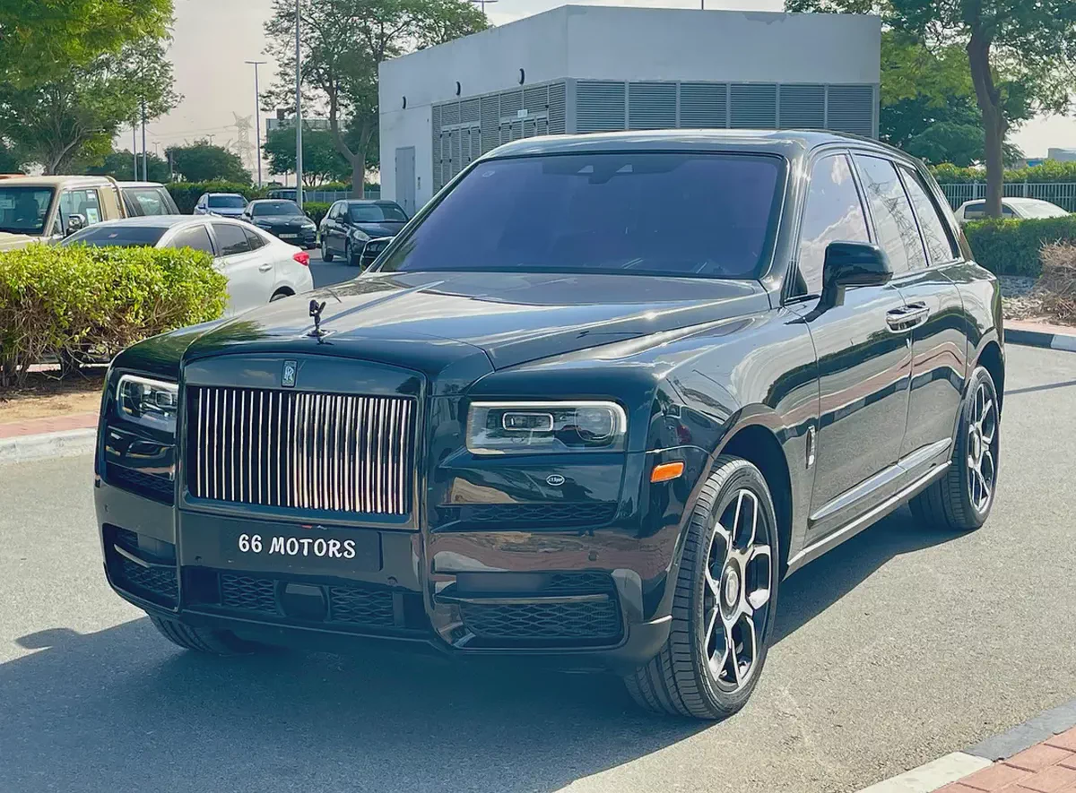 2023 Rolls-Royce Cullinan Black Badge-2-2