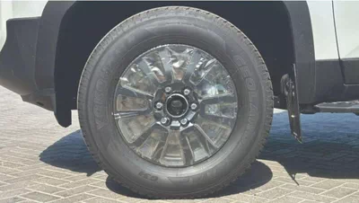Toyota Prado GXR 2.7L Petrol Limited 6A/T 2025-6