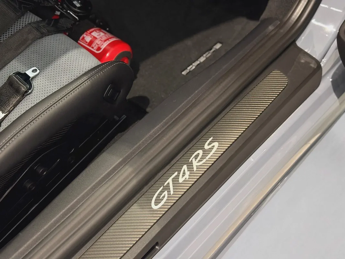 AED 11,180 P.M | 0% DOWN PAYMENT | PORSCHE 718 CAYMAN GT4 RS | 4.0L NATURALLY ASPIRATED | 2023 | GCC