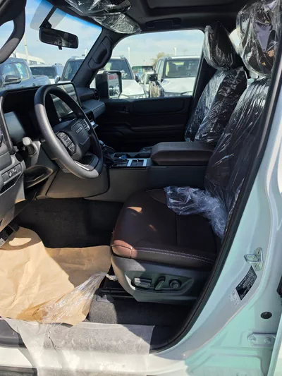 TOYOTA LAND CRUISER PRADO 2.4L TURBO PETROL 2026-7